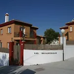Апартаменти Buganvillas