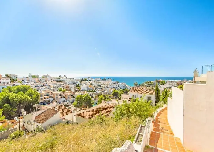 Апартаменты Buganvillas Нерха